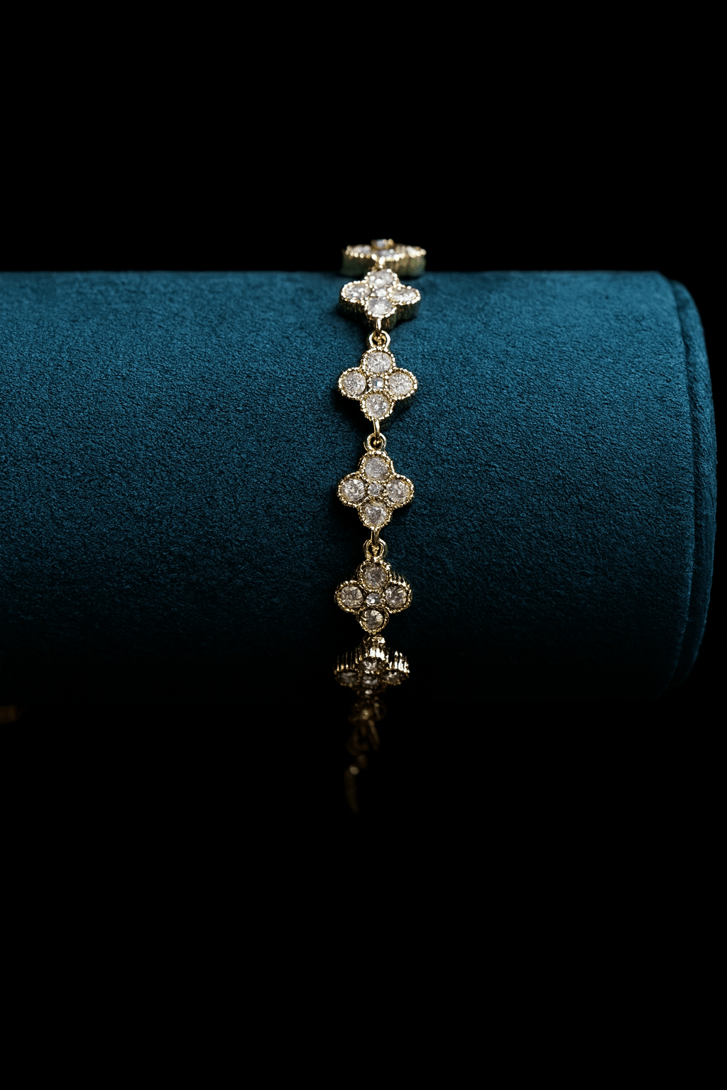 Bracciale Quadrifogli in Acciaio con Cristalli in argento 925 con zirconi - Larù Gioielli (per Bracciali) Bracciale Quadrifogli in Acciaio con Cristalli in argento 925 elegante - Larù Gioielli (per Collane) Bracciale Quadrifogli in Acciaio con Cristalli in argento 925 luminosi - s