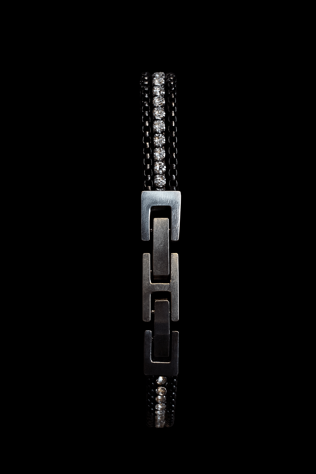 Bracciale Eleganza Geometrica con Zirconi in argento 925 con zirconi - Larù Gioielli (per Bracciali) Bracciale Eleganza Geometrica con Zirconi in argento 925 elegante - Larù Gioielli (per Collane) Bracciale Eleganza Geometrica con Zirconi in argento 925 luminosi - s