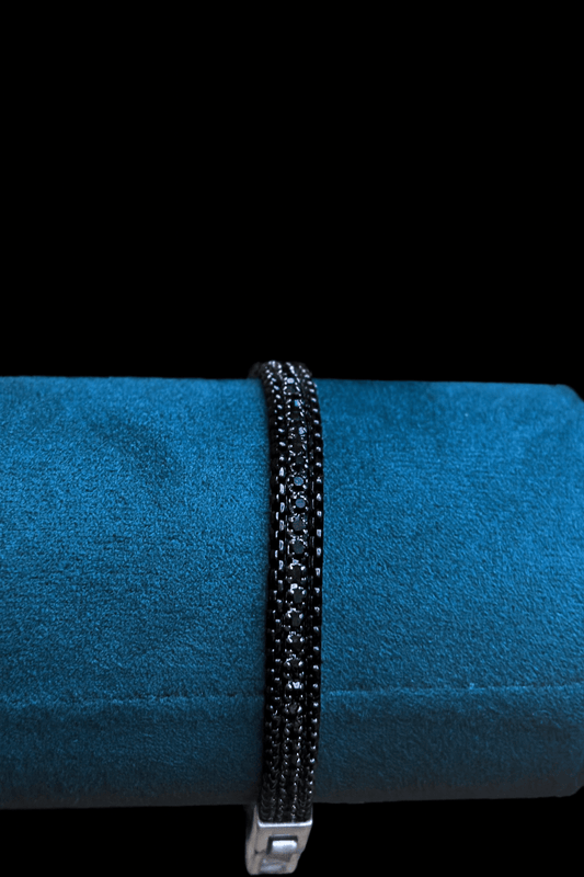 Bracciale Eleganza Geometrica con Zirconi in argento 925 con zirconi - Larù Gioielli (per Bracciali) Bracciale Eleganza Geometrica con Zirconi in argento 925 elegante - Larù Gioielli (per Collane) Bracciale Eleganza Geometrica con Zirconi in argento 925 luminosi - s