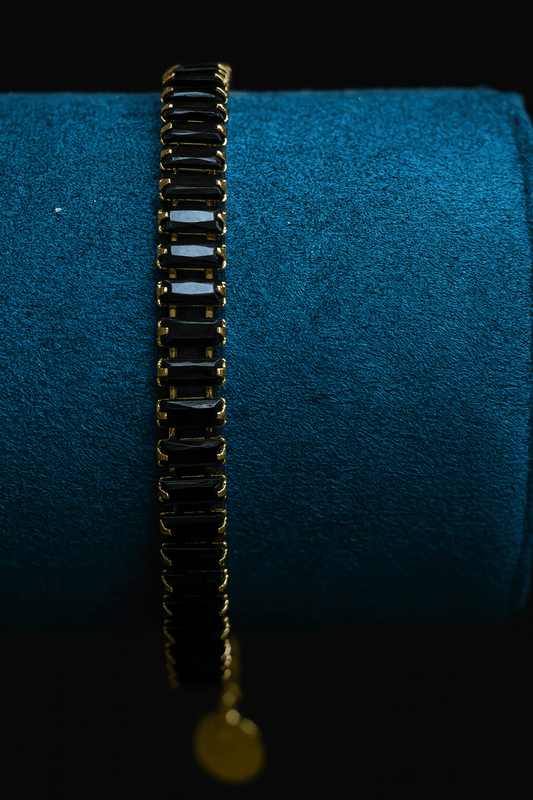 Bracciale in Acciaio con Pietre Nere Rettangolari in argento 925 con zirconi - Larù Gioielli (per Bracciali) Bracciale in Acciaio con Pietre Nere Rettangolari in argento 925 elegante - Larù Gioielli (per Collane) Bracciale in Acciaio con Pietre Nere Rettangolari in argento 925 luminosi - s