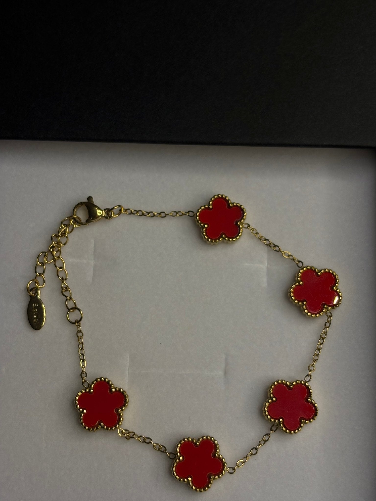 Bracciale in acciaio con quadrifogli in argento 925 con zirconi - Larù Gioielli (per Bracciali) Bracciale in acciaio con quadrifogli in argento 925 elegante - Larù Gioielli (per Collane) Bracciale in acciaio con quadrifogli in argento 925 luminosi - s