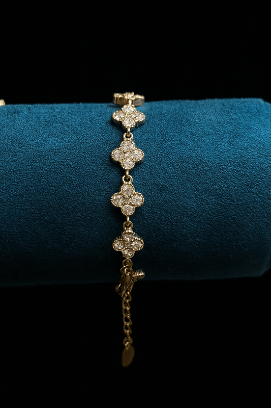 Bracciale Quadrifogli in Acciaio con Cristalli in argento 925 con zirconi - Larù Gioielli (per Bracciali) Bracciale Quadrifogli in Acciaio con Cristalli in argento 925 elegante - Larù Gioielli (per Collane) Bracciale Quadrifogli in Acciaio con Cristalli in argento 925 luminosi - s