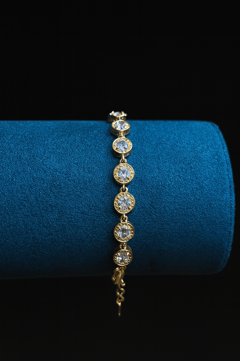 Bracciale Tennis in Acciaio con Cristalli in argento 925 con zirconi - Larù Gioielli (per Bracciali) Bracciale Tennis in Acciaio con Cristalli in argento 925 elegante - Larù Gioielli (per Collane) Bracciale Tennis in Acciaio con Cristalli in argento 925 luminosi - s